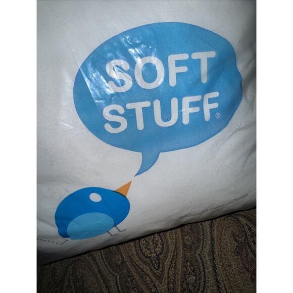 Soft Stuff Premium Pillow Form Soft Insert For Throw Pillow New In Package 16x16 - Picture 4 of 5